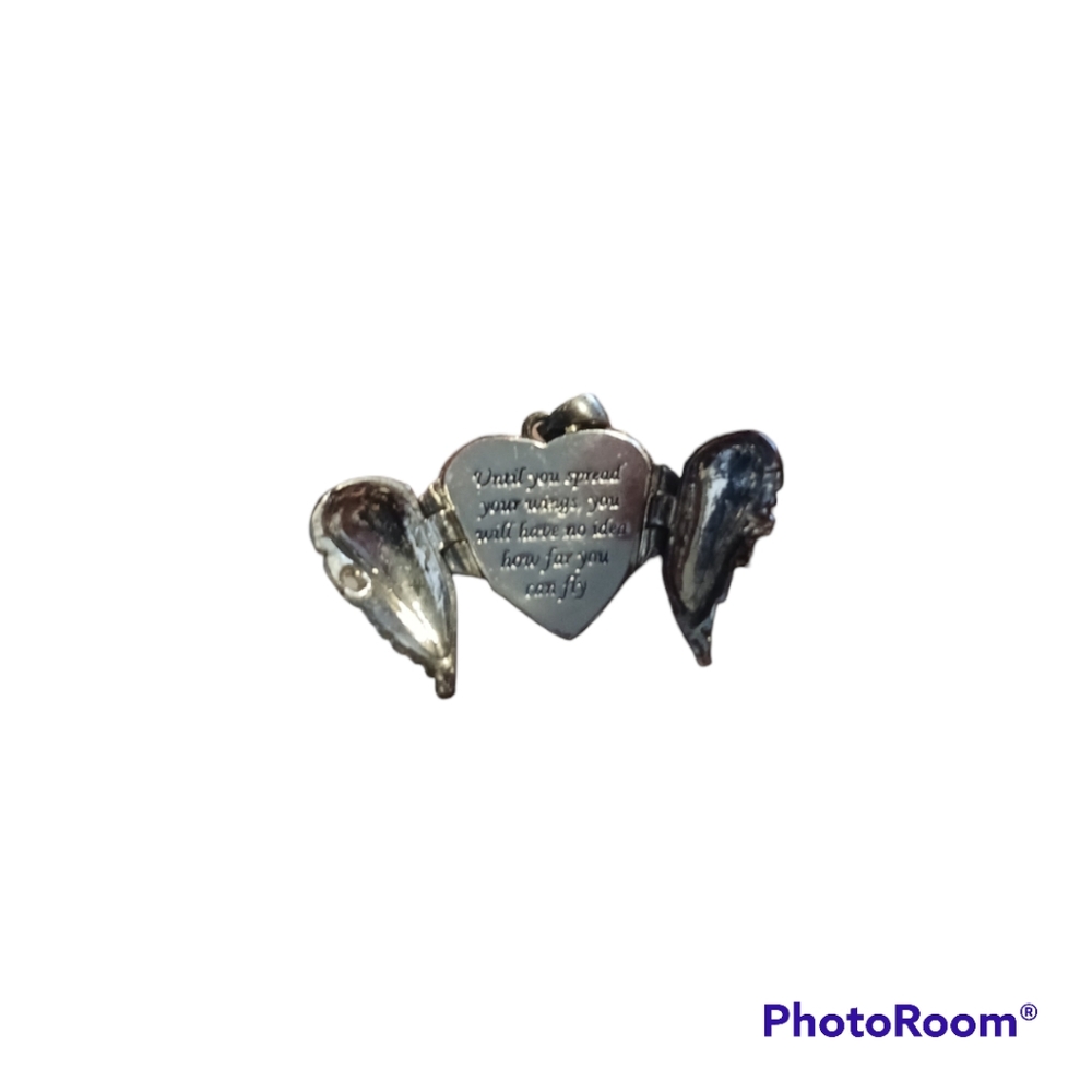 Heart shaped prayer pendant